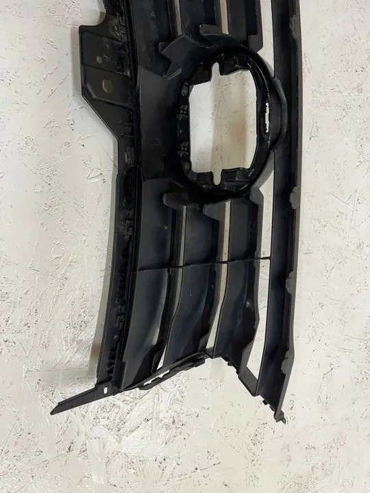 LEXUS IS200 Front Grill 53112-53300 image 9