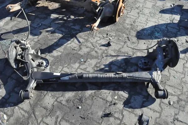 OEM 273268 Hinterachsträger für Hyundai Bayon image 2