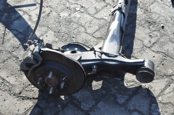 OEM 273268 Hinterachsträger für Hyundai Bayon image 7
