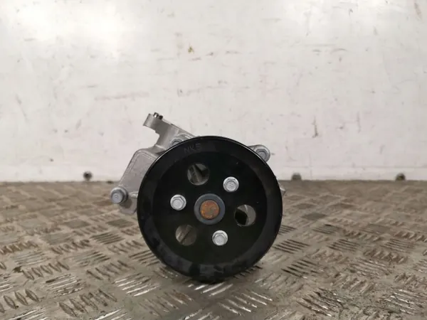 Vattenpump FBZ13715 för Hyundai Santa Fe 2019 image 2