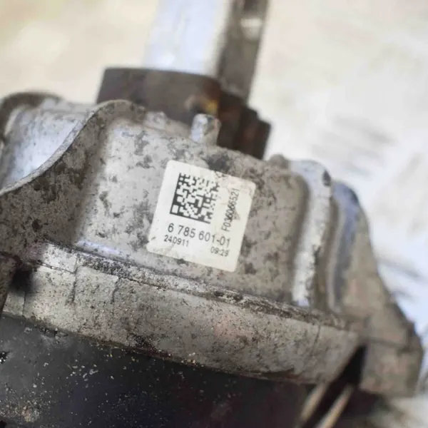 Soporte de motor izquierdo BMW 5 (F10) 2.0L Diesel 2016 OEM 6785601 image 6