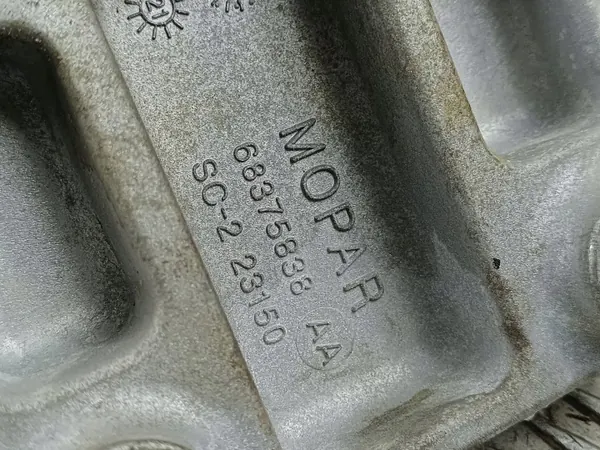 Suporte de rolamento Jeep OEM 68375838 image 5