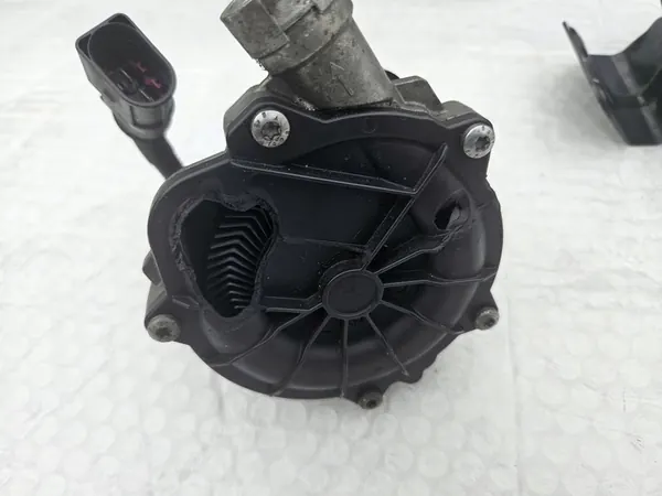 ILMAPUMPPU BENTLEY CONTINENTAL FLYING GT GTC 079959231C image 4