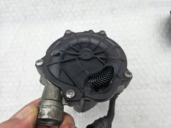 ILMAPUMPPU BENTLEY CONTINENTAL FLYING GT GTC 079959231C image 8