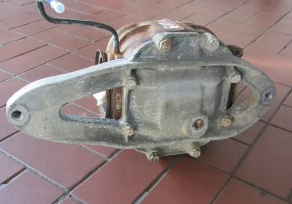 Différentiel arrière Mercedes-Benz OEM 6393510208 image 4