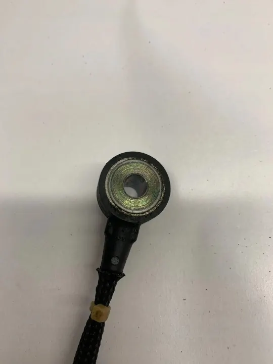 Sensor de batida Mercedes OEM A2769050300 - Usado image 5