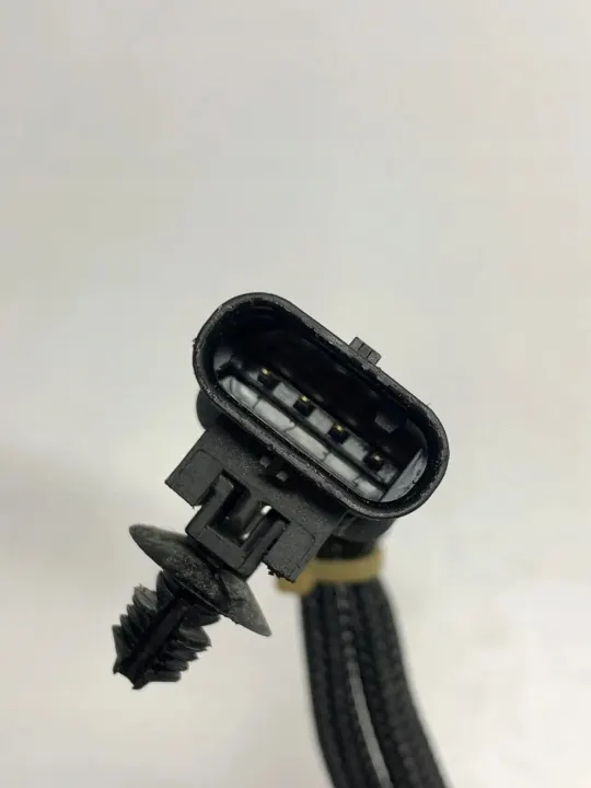 Sensor de batida Mercedes OEM A2769050300 - Usado image 7