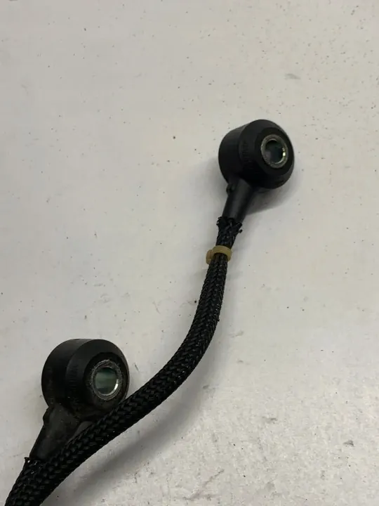 Sensor de batida Mercedes OEM A2769050300 - Usado image 8