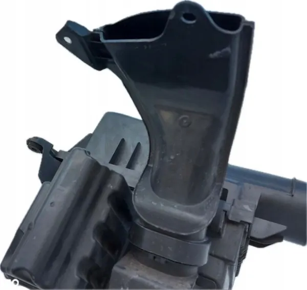 Mercedes luchtfilter OEM 4703450000 - Gebruikt image 9