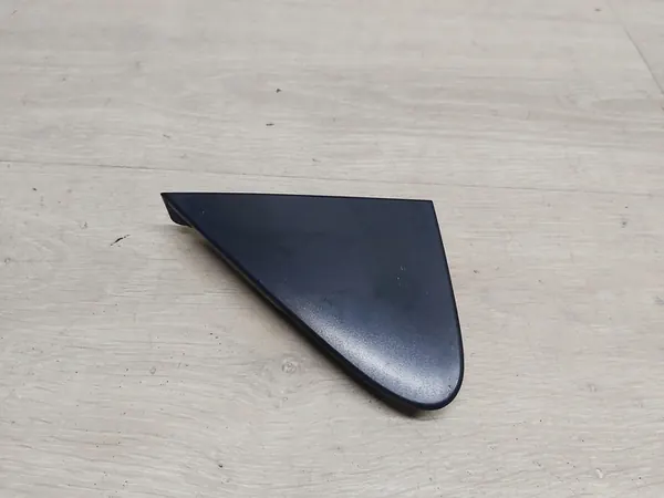 Vasemman etu lokasuojan kansi Toyota Corolla E15 60118-12030 image 2