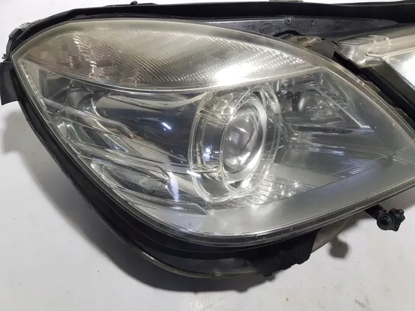 Rechter Koplamp Mercedes W212 Xenon 2128204161 image 3