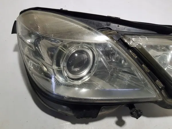 Rechter Koplamp Mercedes W212 Xenon 2128204161 image 4