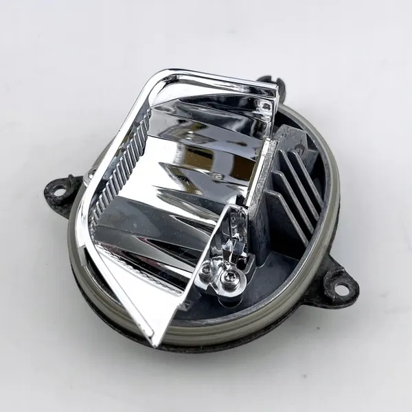 Módulo de iluminação LED direito – OEM: 63117381450 image 5