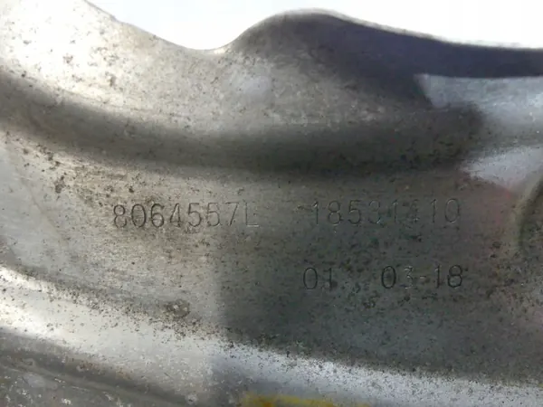 OEM 8064557 8064558 Etujarrulevyn suojus image 3