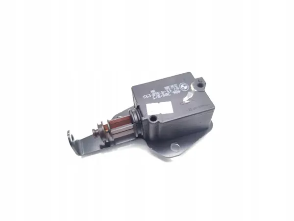 Mini Cabrio takakontin lukitusaktuattori OEM 8360193 image 9