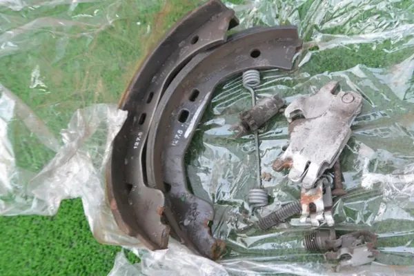 Maserati Handremblokken OEM-set - Quattroporte VI Ghibli III image 3