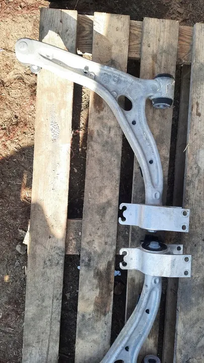 Bracci di Sospensione MERCEDES GLA X156 A1563300200 A1563300100 image 2