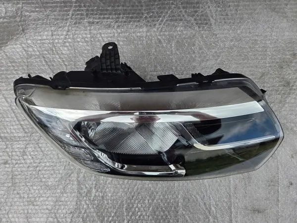 Oikea LED-ajovalo Dacia Sandero Logan Lift 260103529R image 2