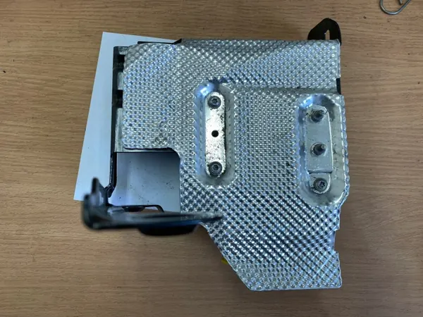 Intercambiador de calor OEM 5QF819013B para VW GTE/Audi e-tron image 2