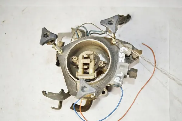 Carburateur Renault OEM 8679E 40911 3684 - Occasion image 2