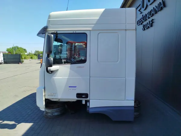 Cabine DAF XF 106 SSC OEM 1948831 - État Utilisé image 4
