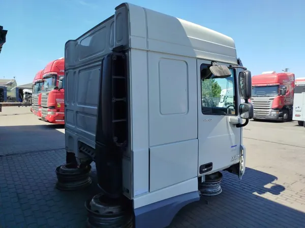 Cabine DAF XF 106 SSC OEM 1948831 - État Utilisé image 6