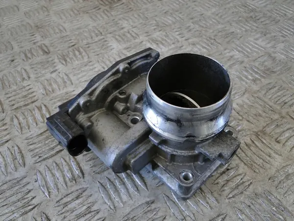 Kia Drosselklappe 35100-2F900 image 2