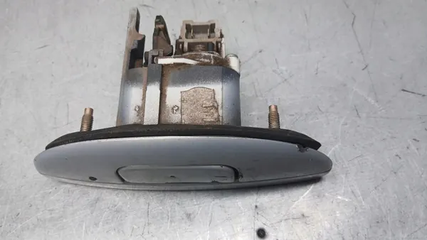 RENAULT SCENIC I Takaluukun Lukko 8200102583 image 5