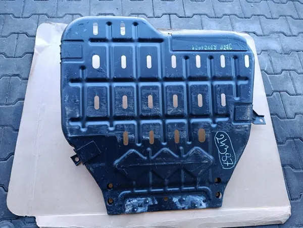 Jeep Renegade 4Xe OEM underkroppsskydd - Begagnad image 2