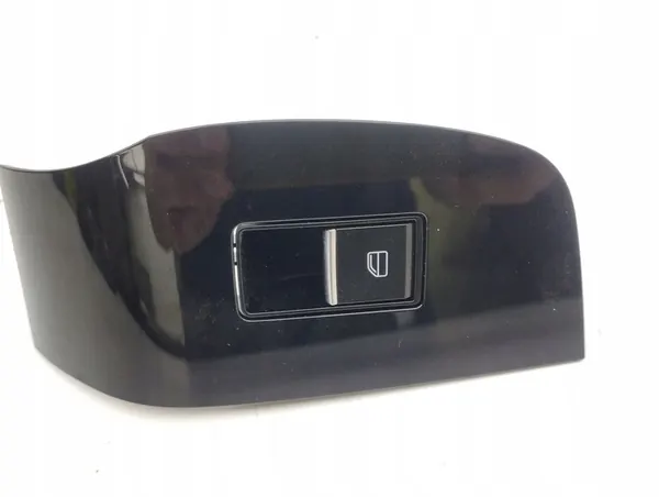 Mazda CX-30 2023 Linker Voorraam Knoppen OEM BDGF66370 image 6