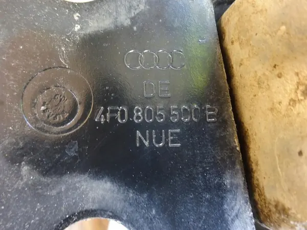 AUDI A6 C6 Etupuskuri 2009-2011 OEM 4F0807111E image 7