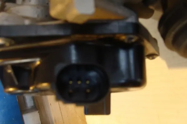 Gebruikte EGR-koeler voor Transporter Multivan - OEM image 3