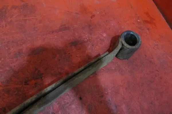 Ressort à lames arrière OEM 620120800 pour Peugeot Boxer 3 image 4