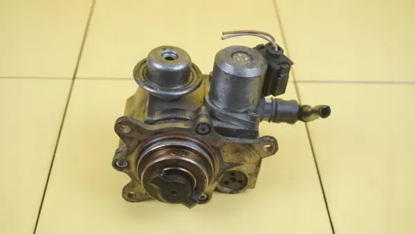 Pompe à carburant OEM 5FX V758887980 pour 1.6 THP image 4