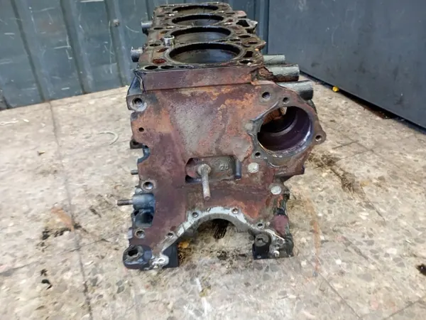 Motorblock OEM 03G021AC för VW Caddy III 1.9 TDI image 4