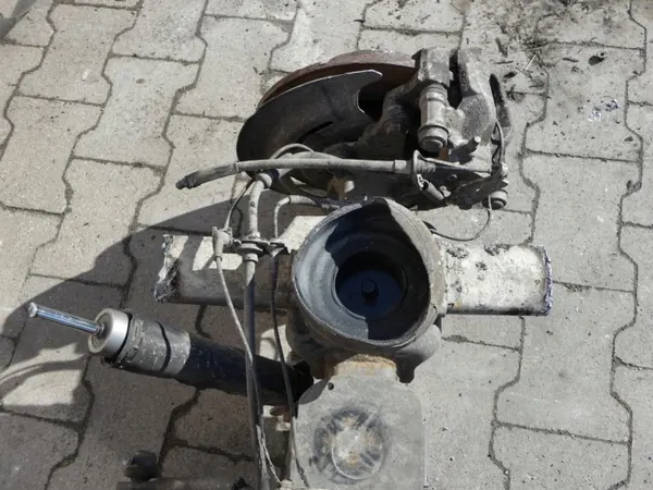 Suspensión trasera Renault OE 555014991R image 3