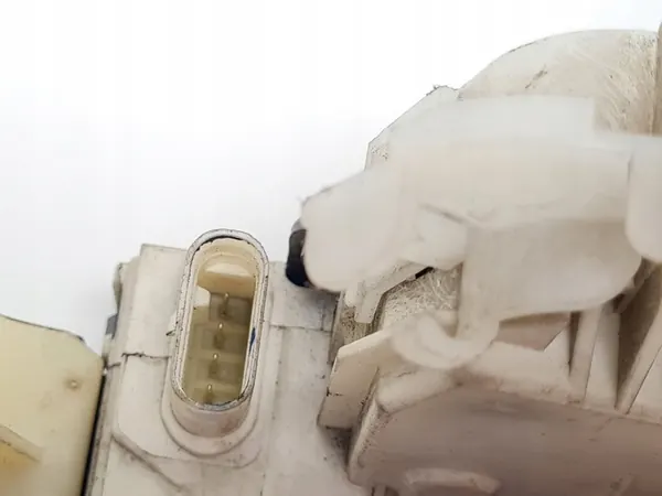 Höger bakdörrlås MERCEDES-BENZ CLS A2047301435 image 4