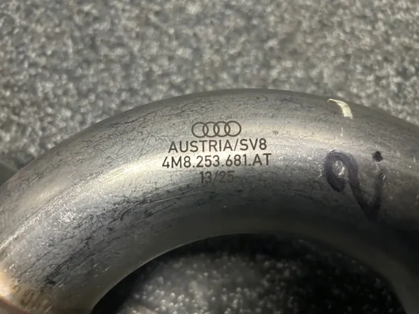 Bout d'échappement droit OEM 4M8.253.681.AT pour Audi Q8 image 5