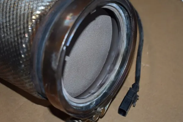 Catalyseur OEM 4M0254252M pour Porsche Cayenne image 5