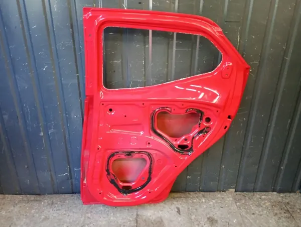 Toyota Aygo II Rechter Achterdeur OEM - Rood image 10