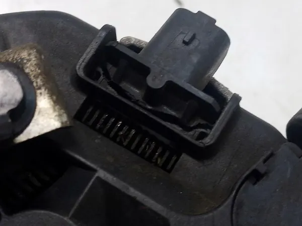 Citroen Peugeot 1.5 BLUEHDI Generaattori image 5