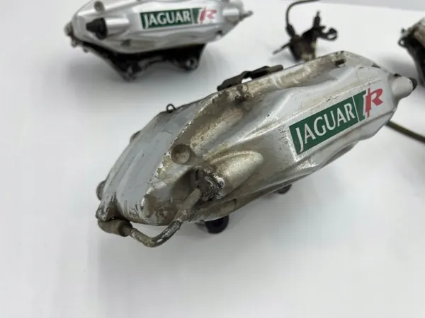 Kit disques et étriers frein OEM ENV1667 Jaguar XK8/XKR image 6