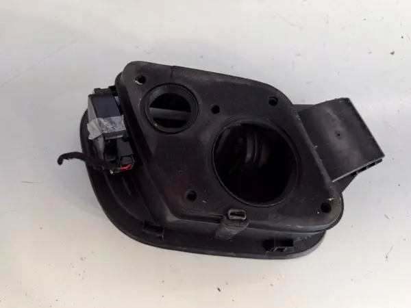 Kia Sportage V polttoainelippa OEM 81595-R2000 image 4