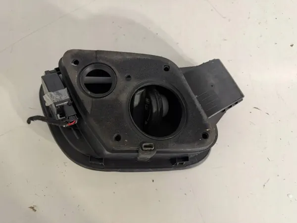Kia Sportage V polttoainelippa OEM 81595-R2000 image 8
