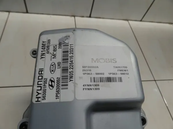 Kia Venga 2017 Styrhjälp-Lyft OEM 1P56398002 image 9