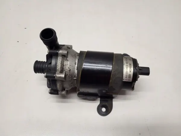 Waterpomp Mercedes-Benz GL X166 A1665011420 image 2
