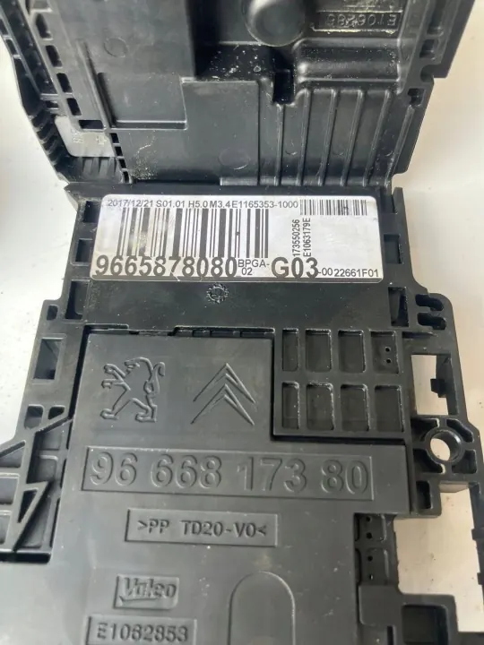 Module tension batterie OEM 9665878080 pour Peugeot 508 I image 4