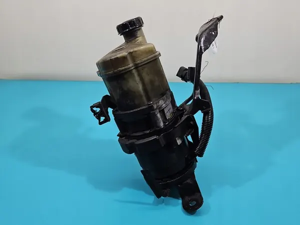 Bomba de direção assistida Nissan Almera N16 1.5 DCI image 5