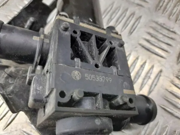 Alfa Romeo Vattenpump OEM 50533799 - Begagnad image 4