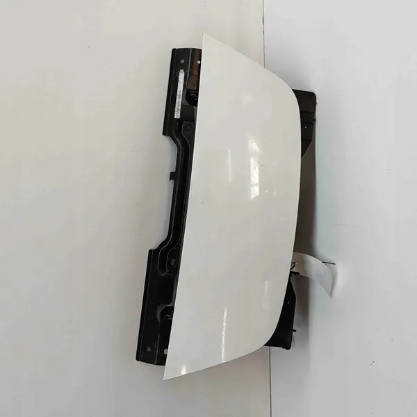 Polttoainesäiliön kansi OEM 657015SH1A Nissan Leaf 2019 image 2